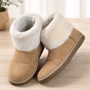 Arizona Jean Co. boots with the fur